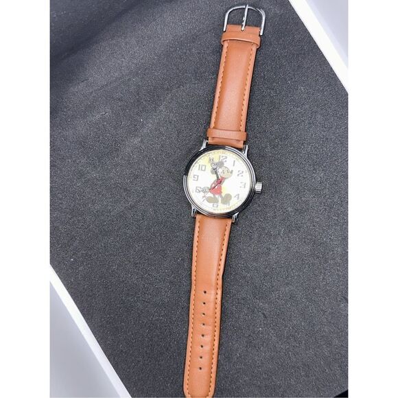 EXCLUSIVE FOR DISNEY NICE UNISEX Disney Mickey Mouse Pointing Hands Watch GOOD C - Picture 1 of 7